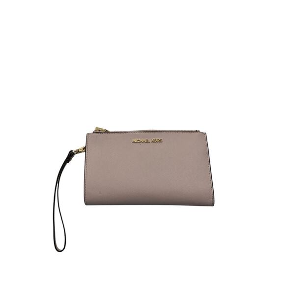 Michael Kors Handbags - Michael Kors Jet Set Travel Large DoubleZip Wristlet Light Pink
